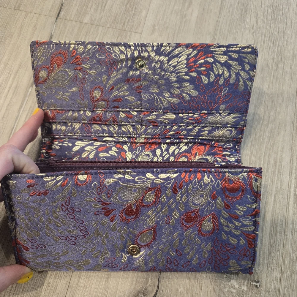 Hands Of Hope Purple Metallic Wallet